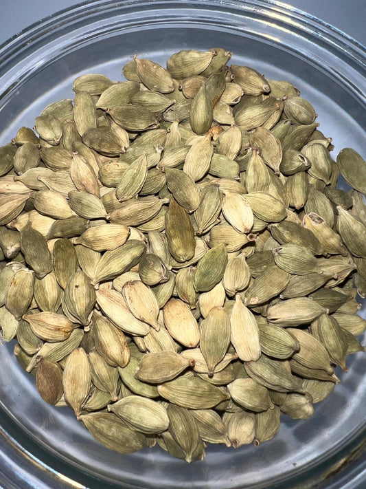 100% Organic Cardamom Pods